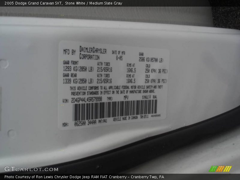 Stone White / Medium Slate Gray 2005 Dodge Grand Caravan SXT