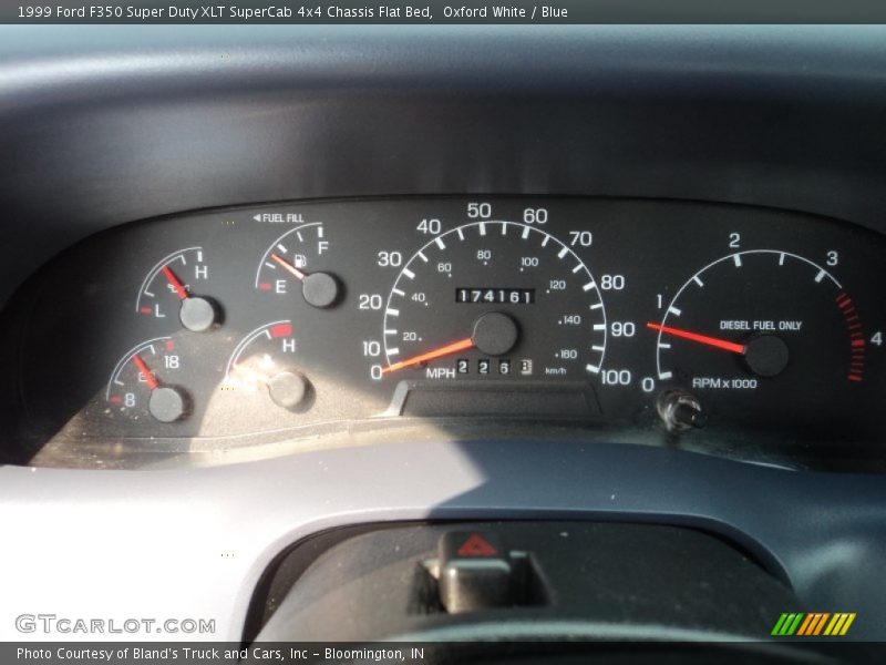 Oxford White / Blue 1999 Ford F350 Super Duty XLT SuperCab 4x4 Chassis Flat Bed