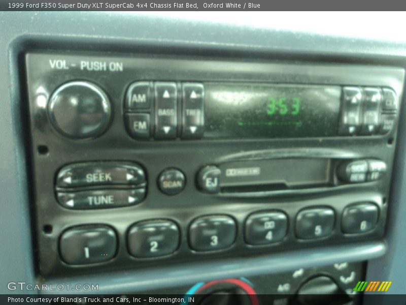 Oxford White / Blue 1999 Ford F350 Super Duty XLT SuperCab 4x4 Chassis Flat Bed