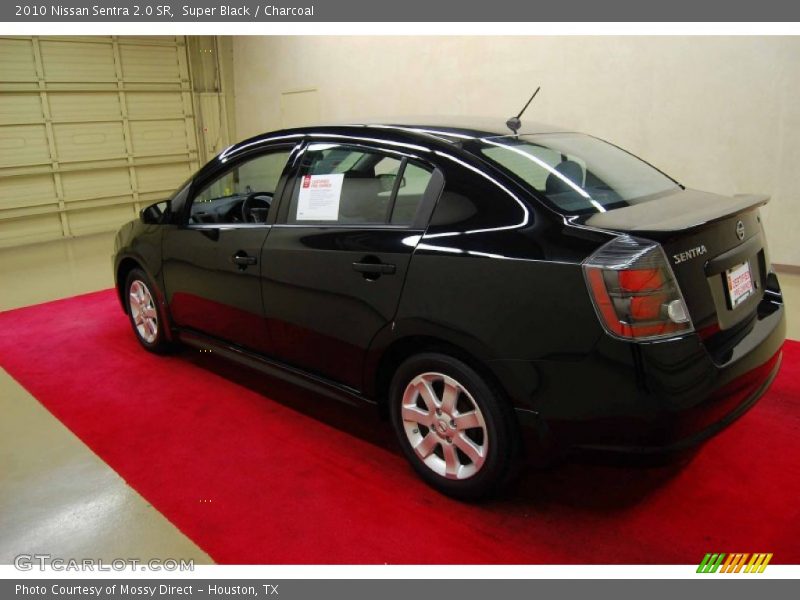 Super Black / Charcoal 2010 Nissan Sentra 2.0 SR