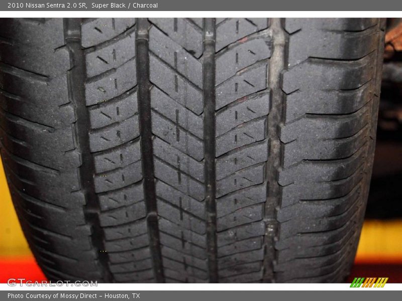 Super Black / Charcoal 2010 Nissan Sentra 2.0 SR