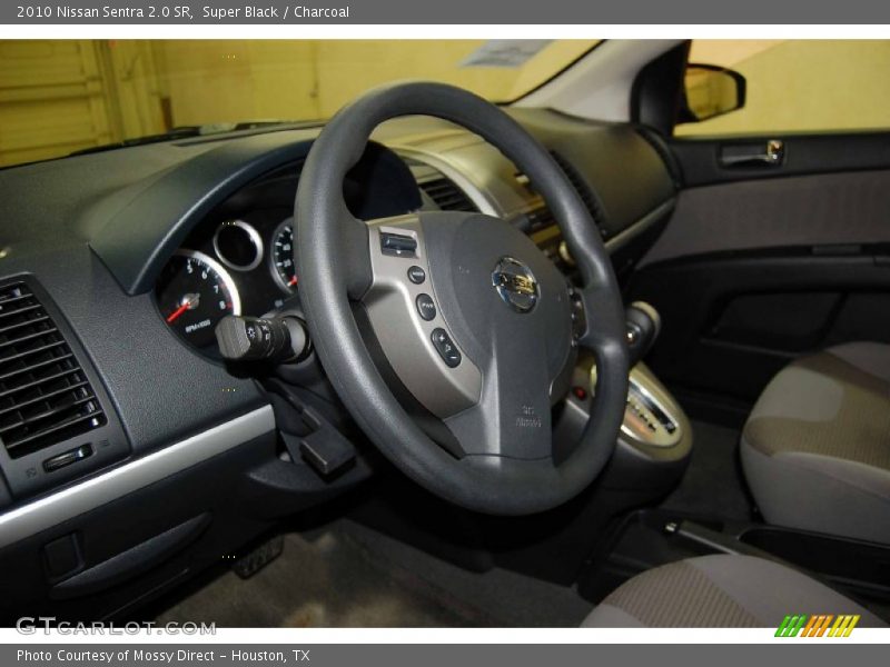 Super Black / Charcoal 2010 Nissan Sentra 2.0 SR