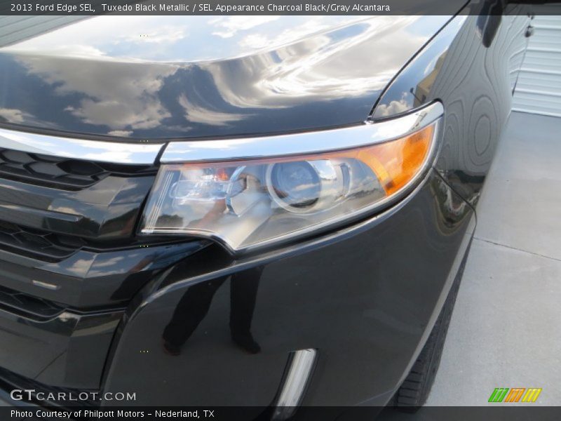 Tuxedo Black Metallic / SEL Appearance Charcoal Black/Gray Alcantara 2013 Ford Edge SEL