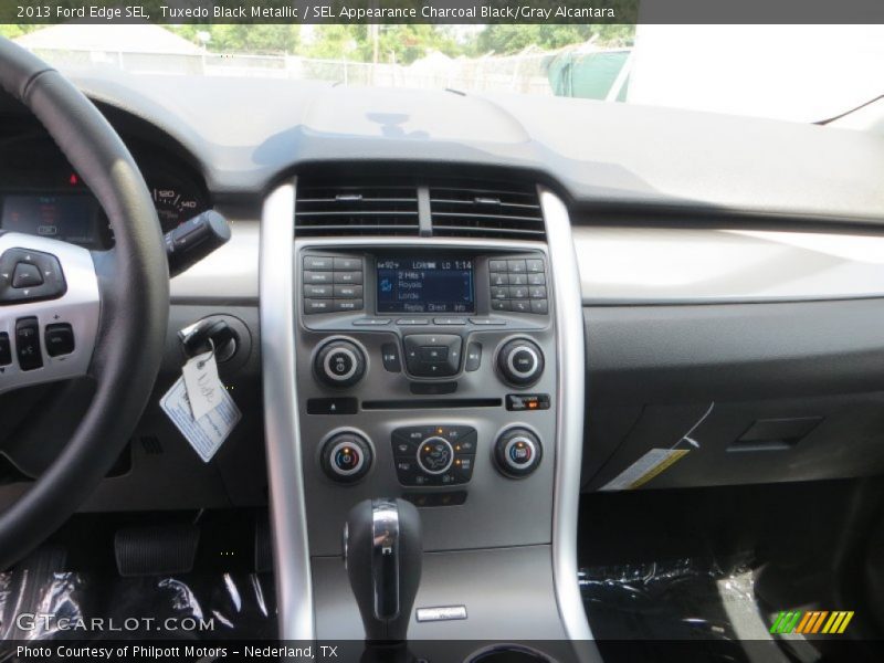 Tuxedo Black Metallic / SEL Appearance Charcoal Black/Gray Alcantara 2013 Ford Edge SEL