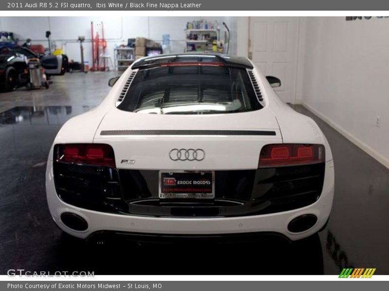Ibis White / Black Fine Nappa Leather 2011 Audi R8 5.2 FSI quattro
