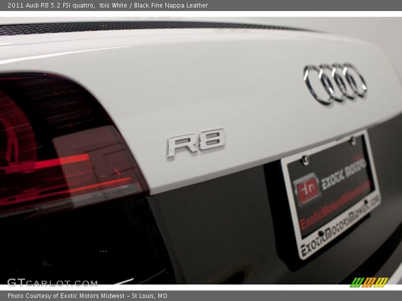 Ibis White / Black Fine Nappa Leather 2011 Audi R8 5.2 FSI quattro