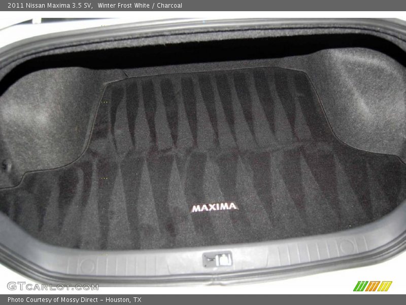 Winter Frost White / Charcoal 2011 Nissan Maxima 3.5 SV
