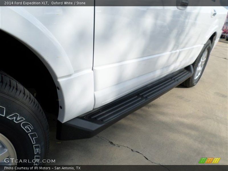 Oxford White / Stone 2014 Ford Expedition XLT