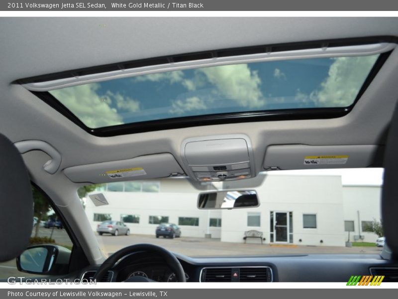 White Gold Metallic / Titan Black 2011 Volkswagen Jetta SEL Sedan