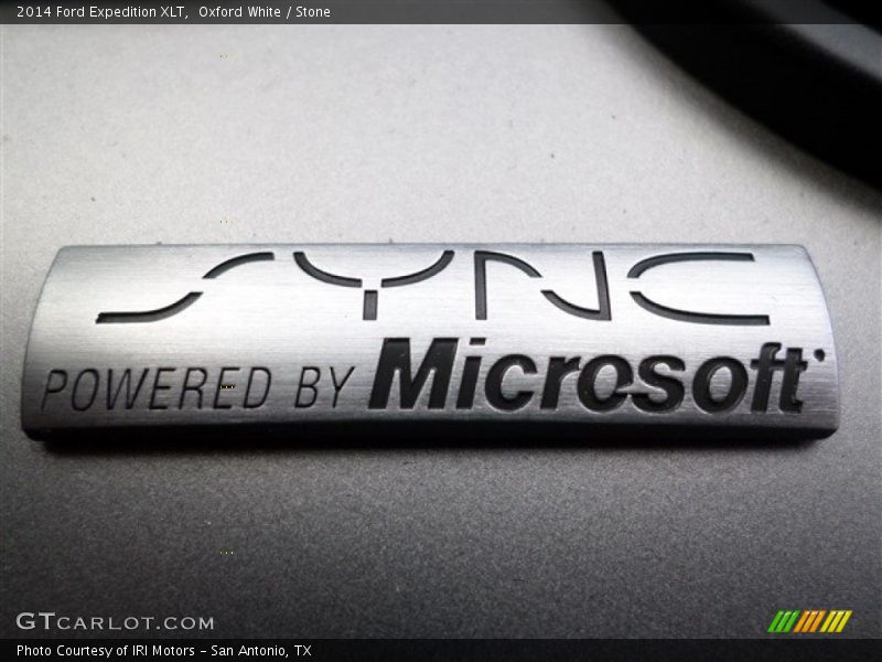 Oxford White / Stone 2014 Ford Expedition XLT
