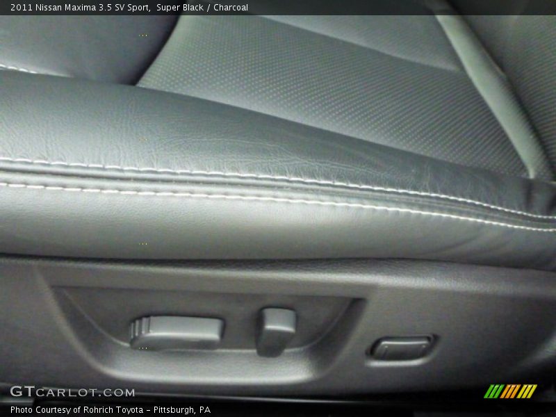 Super Black / Charcoal 2011 Nissan Maxima 3.5 SV Sport
