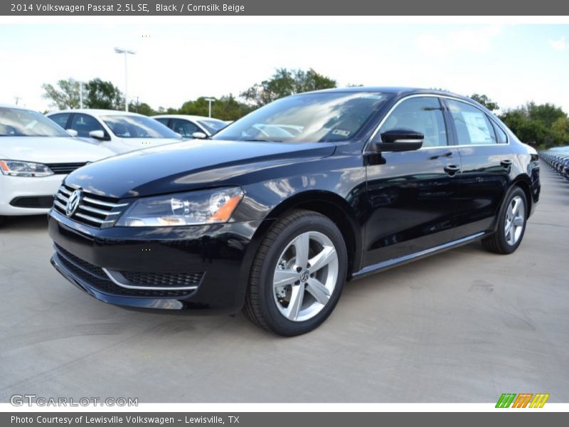 Black / Cornsilk Beige 2014 Volkswagen Passat 2.5L SE