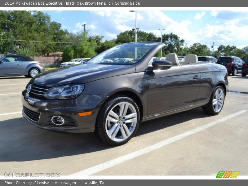 Front 3/4 View of 2014 Eos Executive