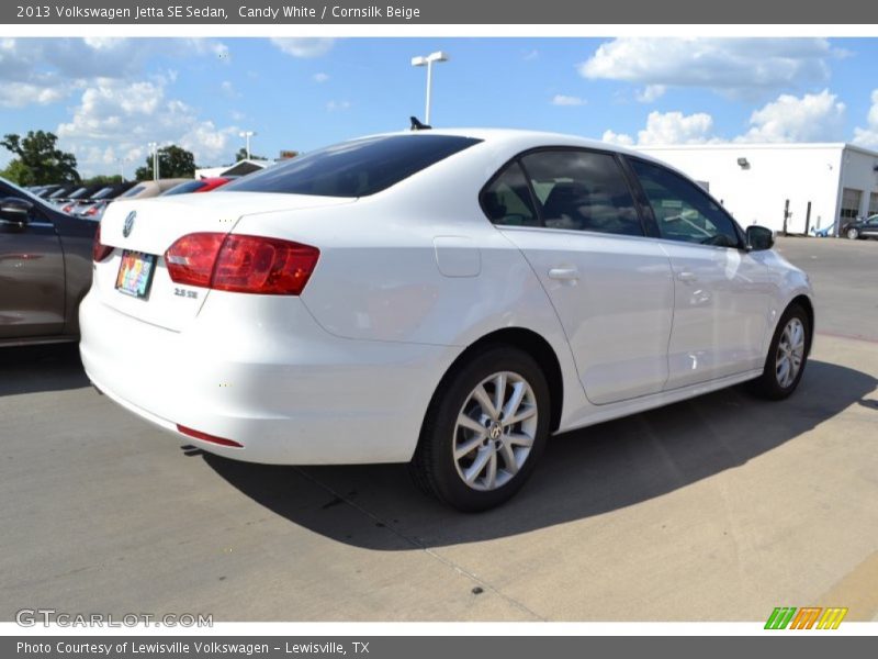 Candy White / Cornsilk Beige 2013 Volkswagen Jetta SE Sedan