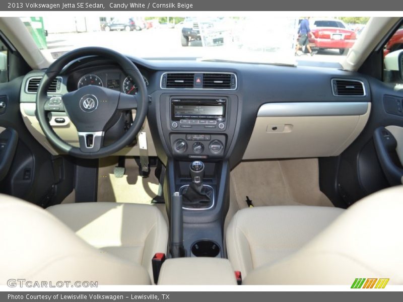 Candy White / Cornsilk Beige 2013 Volkswagen Jetta SE Sedan