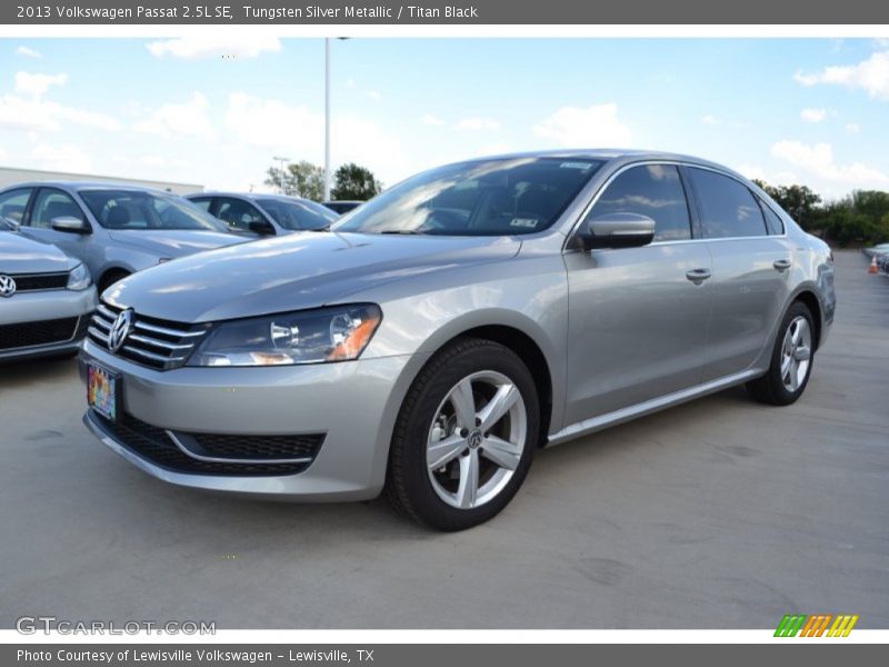 Tungsten Silver Metallic / Titan Black 2013 Volkswagen Passat 2.5L SE
