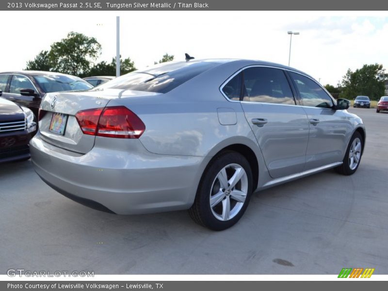 Tungsten Silver Metallic / Titan Black 2013 Volkswagen Passat 2.5L SE