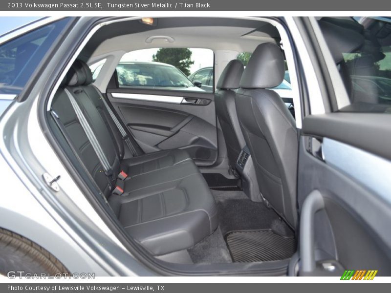 Tungsten Silver Metallic / Titan Black 2013 Volkswagen Passat 2.5L SE