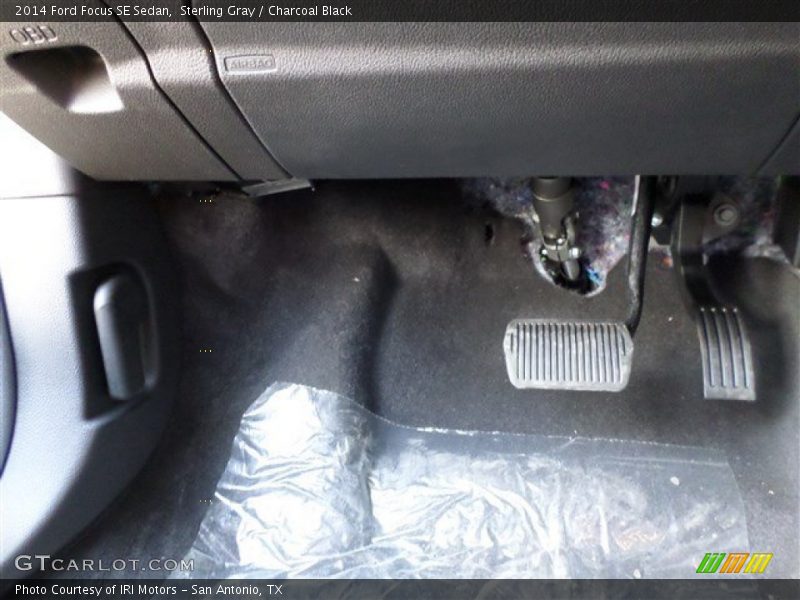 Sterling Gray / Charcoal Black 2014 Ford Focus SE Sedan