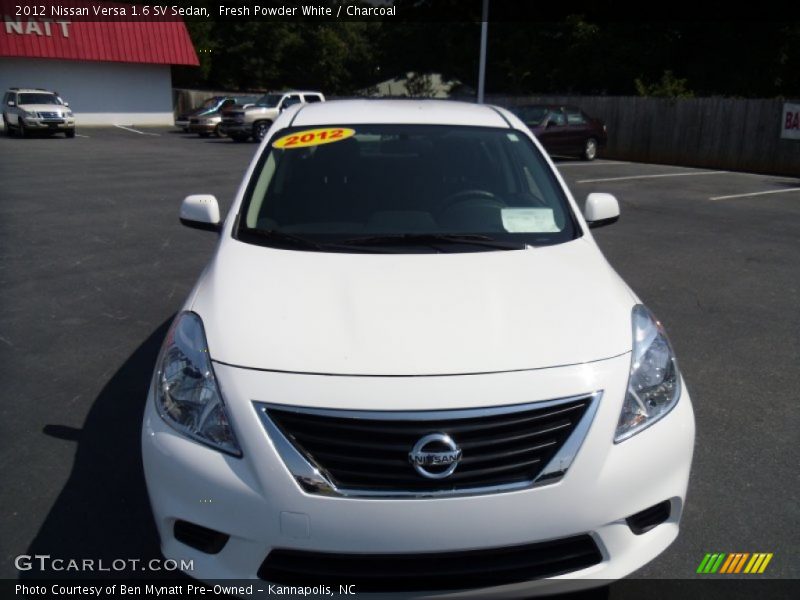 Fresh Powder White / Charcoal 2012 Nissan Versa 1.6 SV Sedan