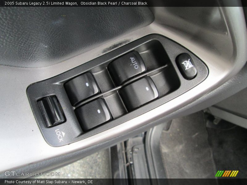 Controls of 2005 Legacy 2.5i Limited Wagon