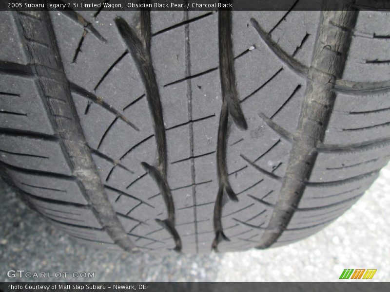 Obsidian Black Pearl / Charcoal Black 2005 Subaru Legacy 2.5i Limited Wagon