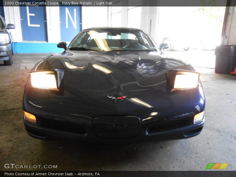 Navy Blue Metallic / Light Oak 2000 Chevrolet Corvette Coupe