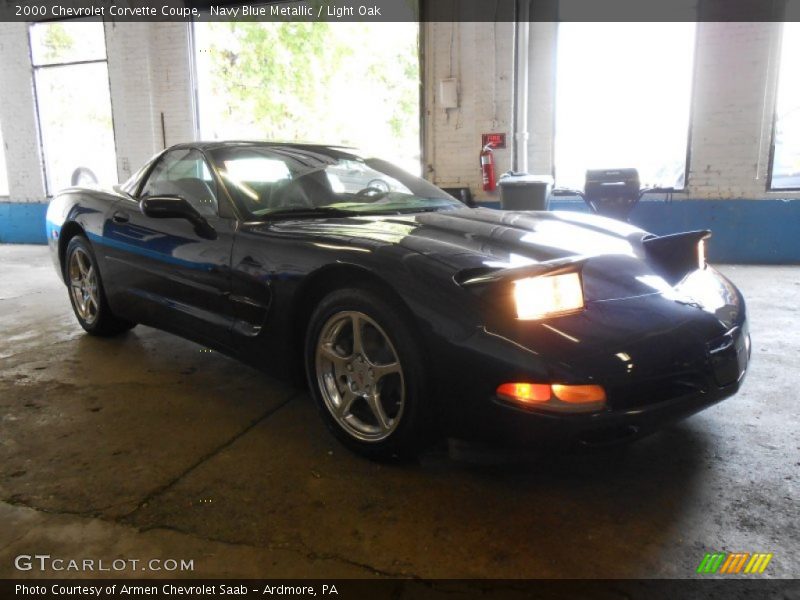 Navy Blue Metallic / Light Oak 2000 Chevrolet Corvette Coupe