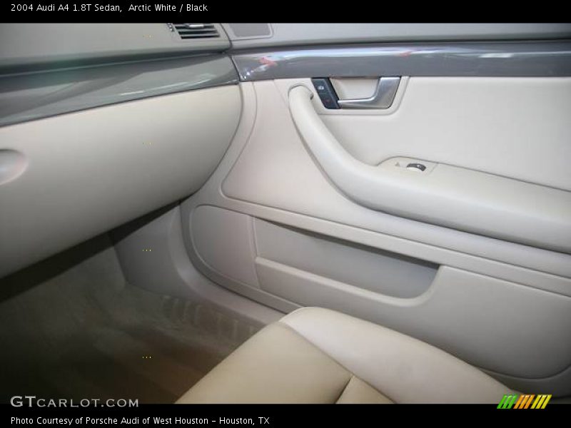 Arctic White / Black 2004 Audi A4 1.8T Sedan