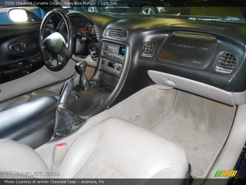 Navy Blue Metallic / Light Oak 2000 Chevrolet Corvette Coupe