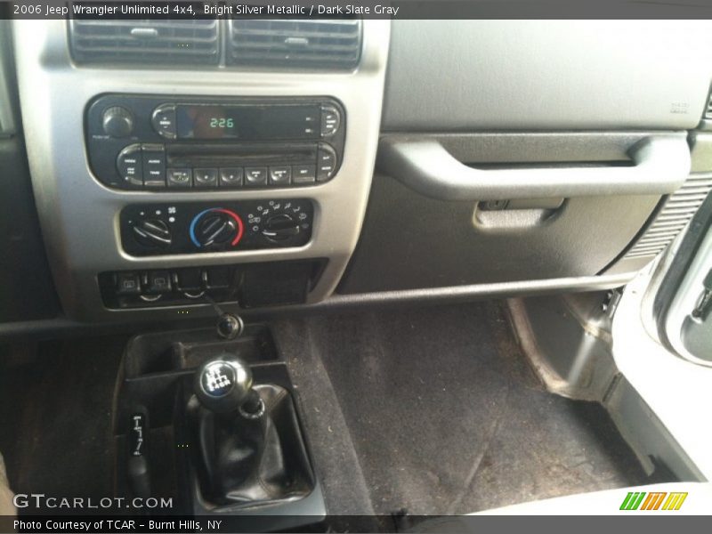 Bright Silver Metallic / Dark Slate Gray 2006 Jeep Wrangler Unlimited 4x4