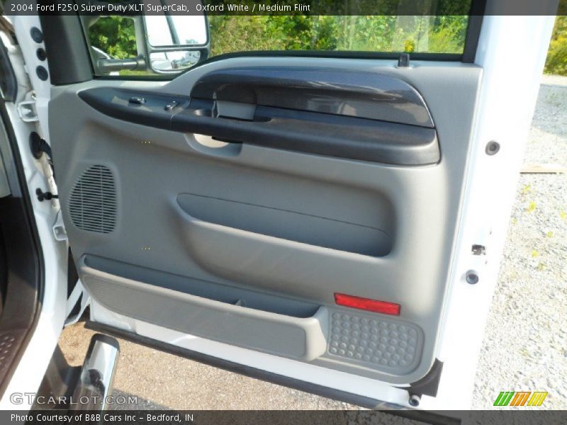 Oxford White / Medium Flint 2004 Ford F250 Super Duty XLT SuperCab