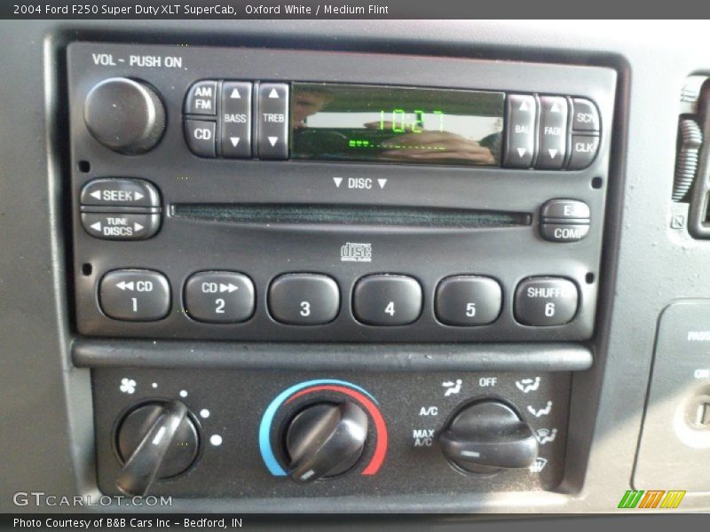 Oxford White / Medium Flint 2004 Ford F250 Super Duty XLT SuperCab