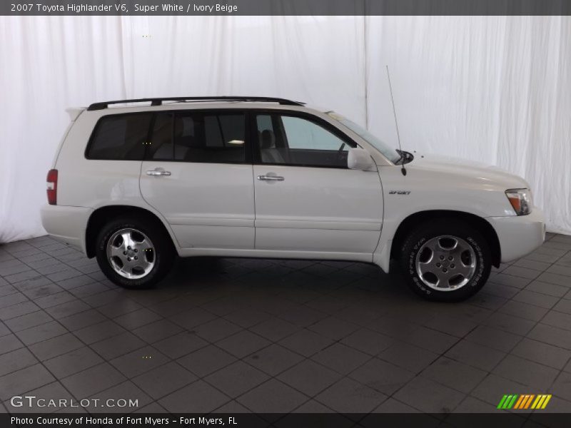 Super White / Ivory Beige 2007 Toyota Highlander V6