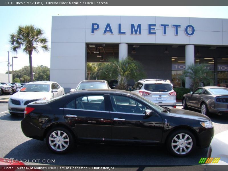 Tuxedo Black Metallic / Dark Charcoal 2010 Lincoln MKZ FWD