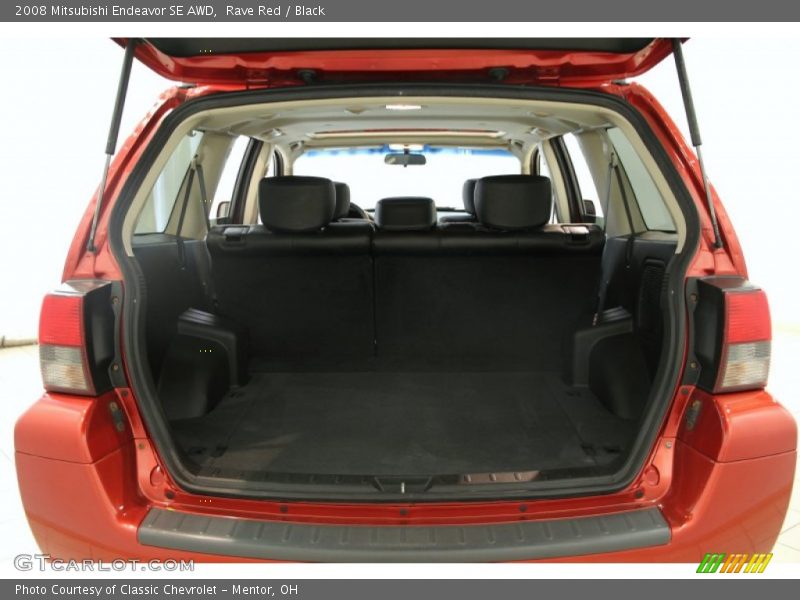 Rave Red / Black 2008 Mitsubishi Endeavor SE AWD
