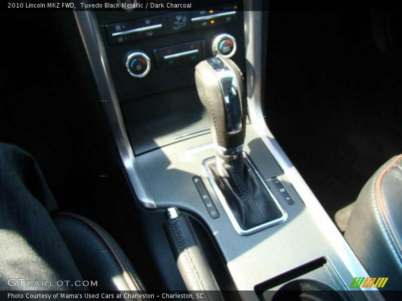 Tuxedo Black Metallic / Dark Charcoal 2010 Lincoln MKZ FWD