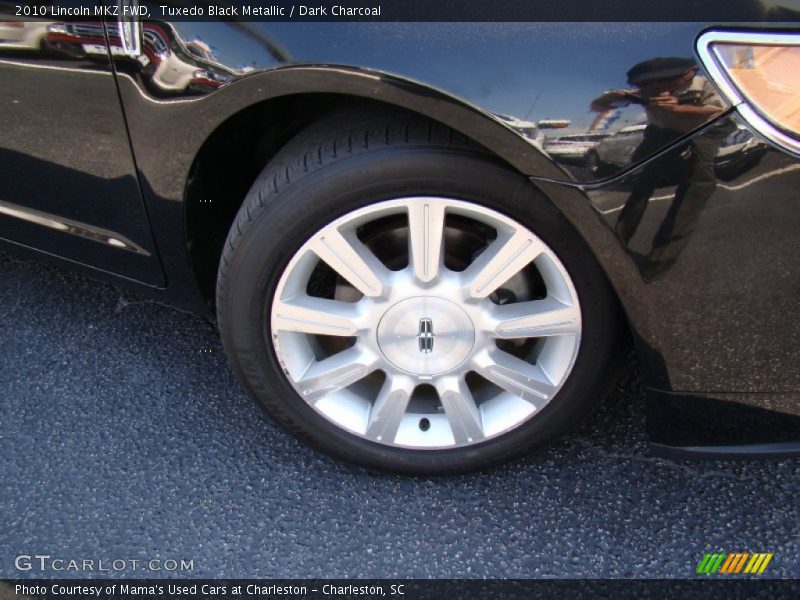 Tuxedo Black Metallic / Dark Charcoal 2010 Lincoln MKZ FWD