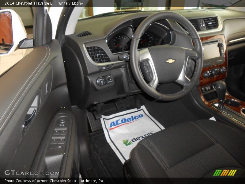 White / Ebony 2014 Chevrolet Traverse LT