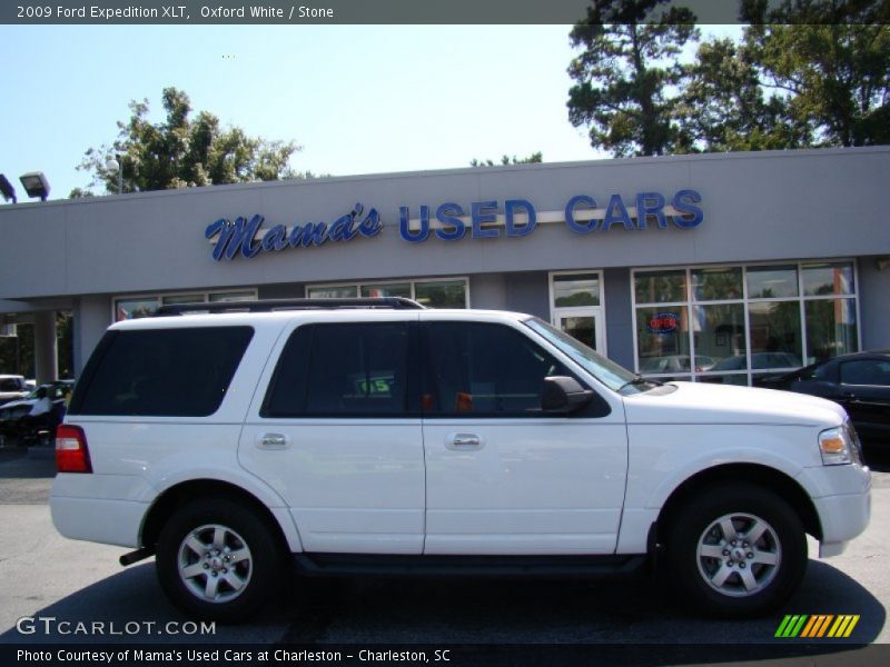 Oxford White / Stone 2009 Ford Expedition XLT