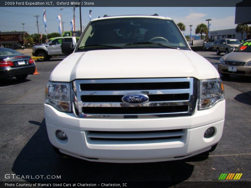 Oxford White / Stone 2009 Ford Expedition XLT