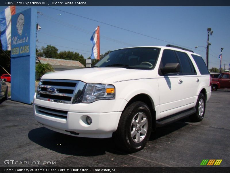 Oxford White / Stone 2009 Ford Expedition XLT