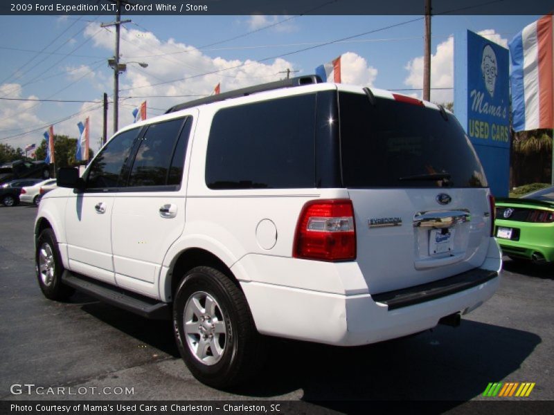 Oxford White / Stone 2009 Ford Expedition XLT
