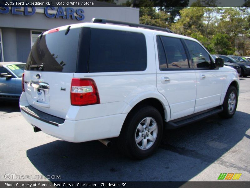 Oxford White / Stone 2009 Ford Expedition XLT