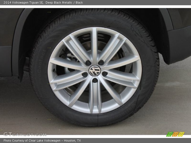 Deep Black Metallic / Black 2014 Volkswagen Tiguan SE