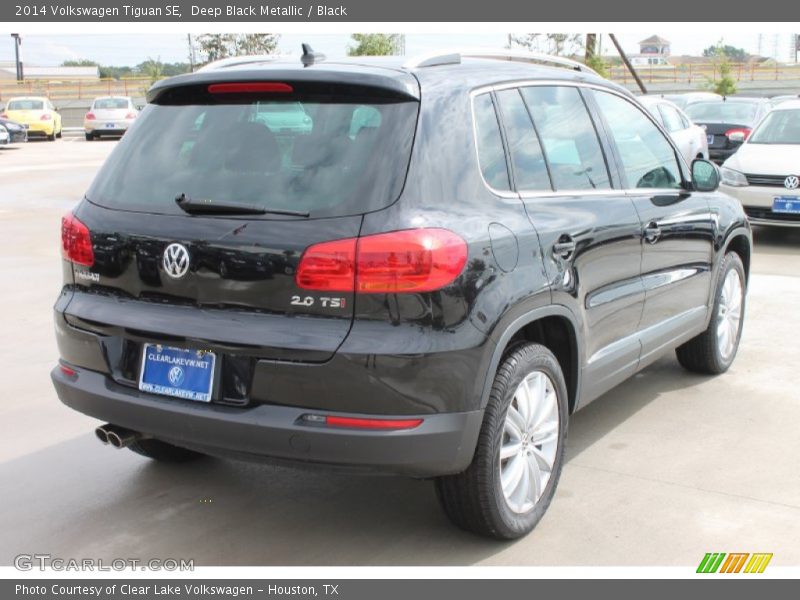 Deep Black Metallic / Black 2014 Volkswagen Tiguan SE