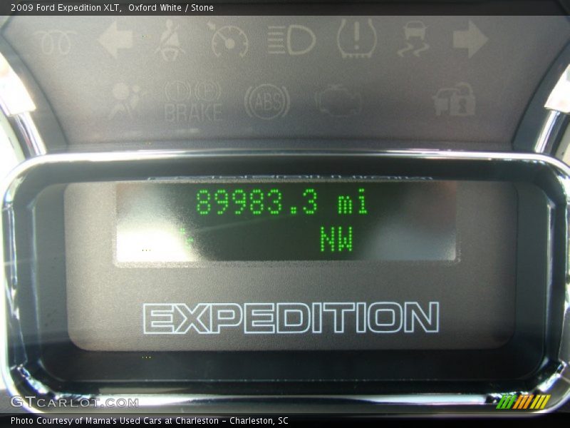 Oxford White / Stone 2009 Ford Expedition XLT