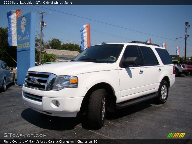 Oxford White / Stone 2009 Ford Expedition XLT