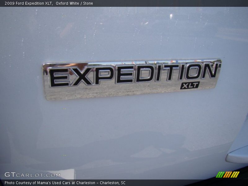 Oxford White / Stone 2009 Ford Expedition XLT