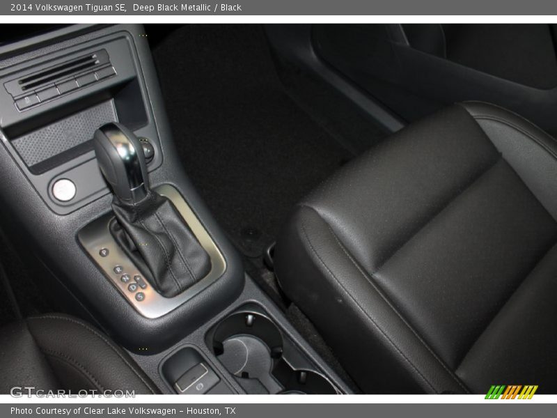 Deep Black Metallic / Black 2014 Volkswagen Tiguan SE